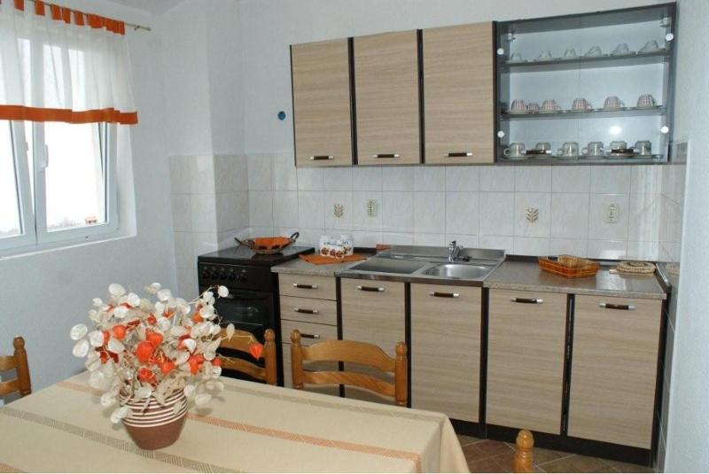 Apartment with Sea View image 4