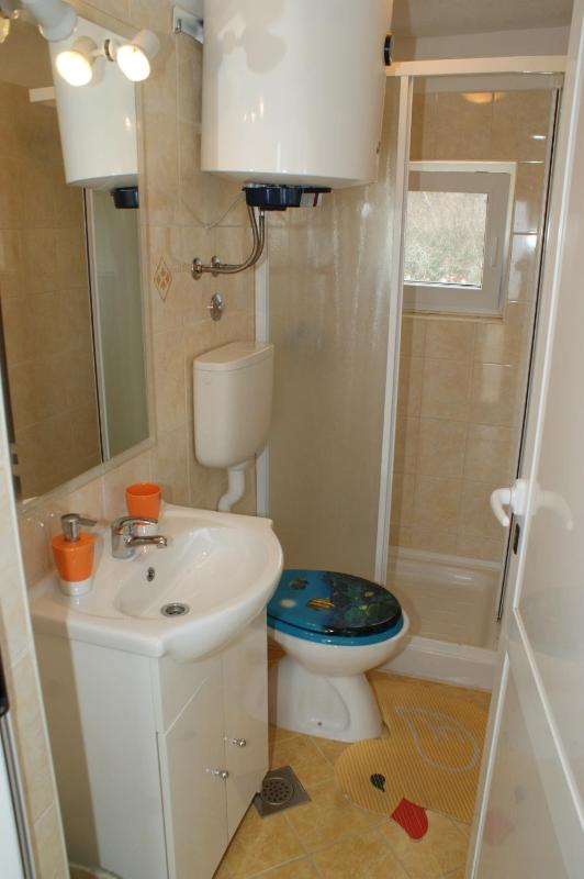 Studio Apartment with Sea View image 3