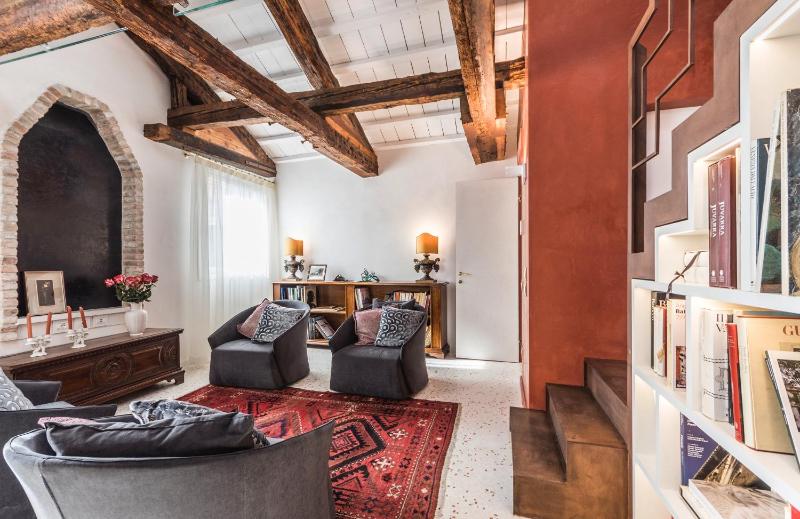 Apartment Cà Brunilda-luxury penthouse with terrace Images