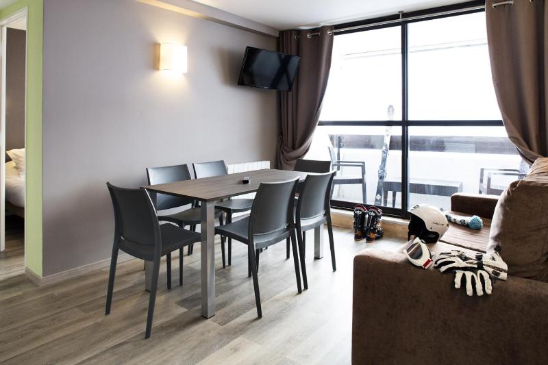 One-Bedroom Apartment (4 Adults) image 3