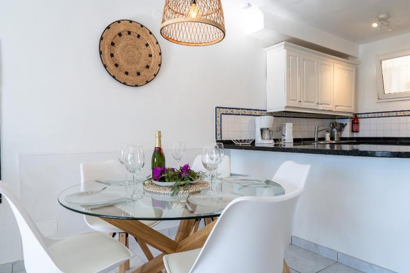 Beach house with direct access to Calahonda Beach and open sea views CS183 - image 21