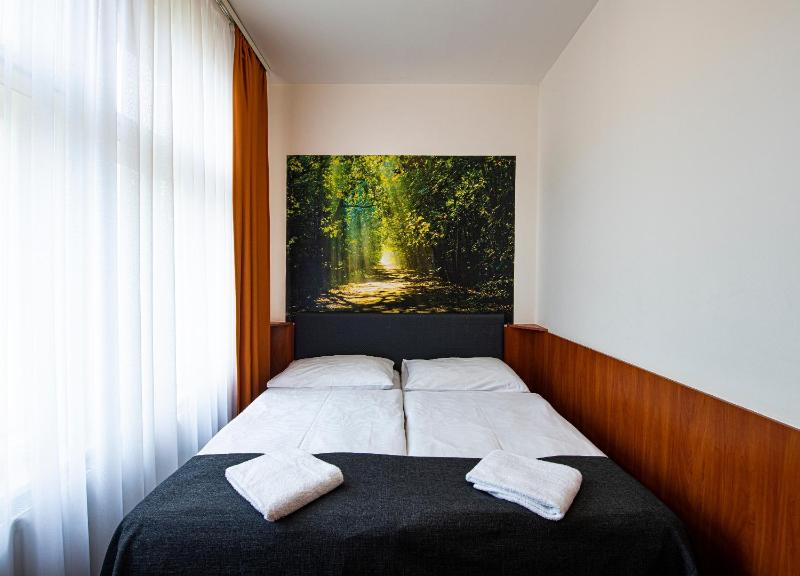 Classic Double Room image 1