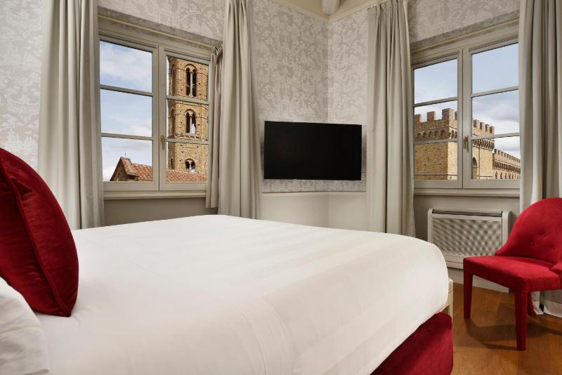 Executive Suite image 3