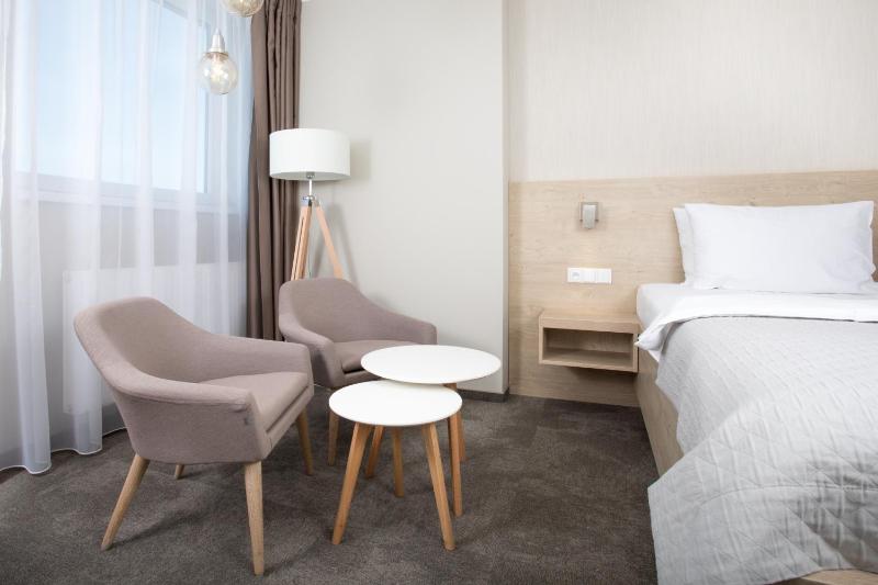 Executive Double or Twin Room image 3