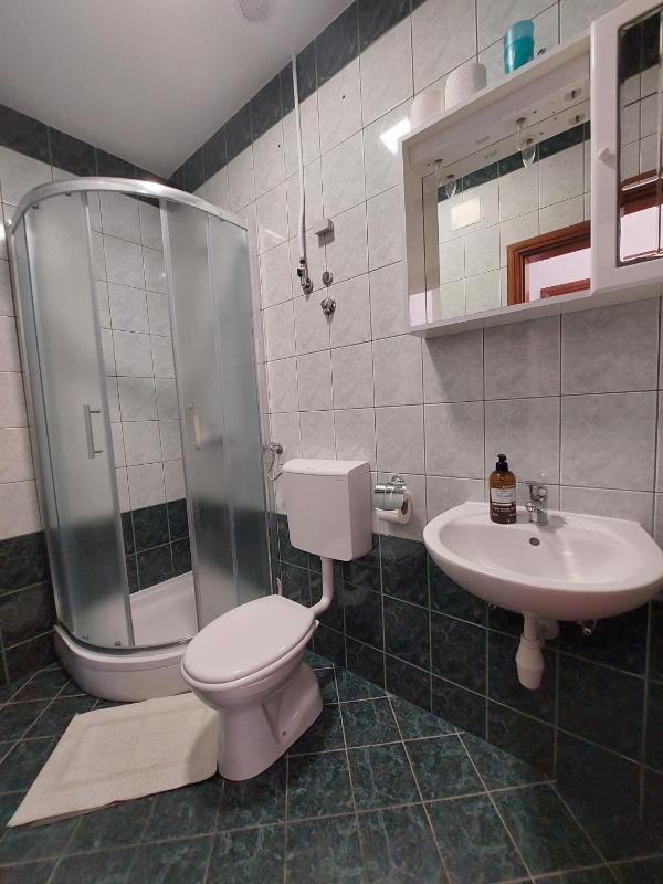 One-Bedroom Apartment with Balcony image 4