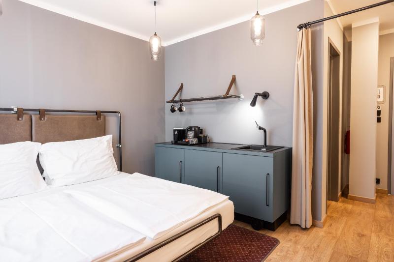 Double Room with Private Bathroom image 4