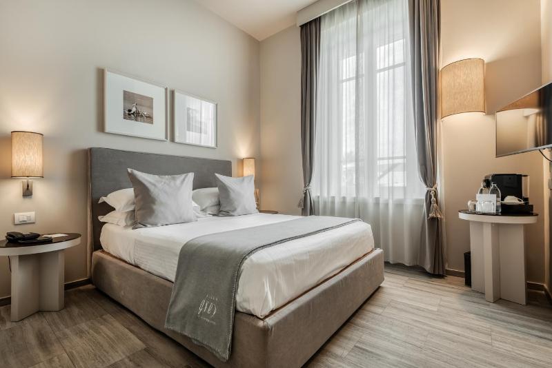 Classic Double Room image 1