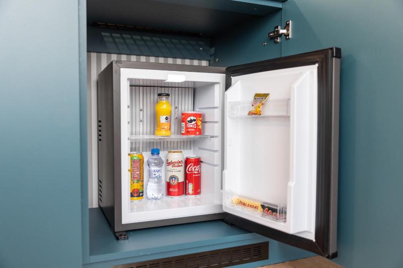 Double or Twin Room with Balcony image 3