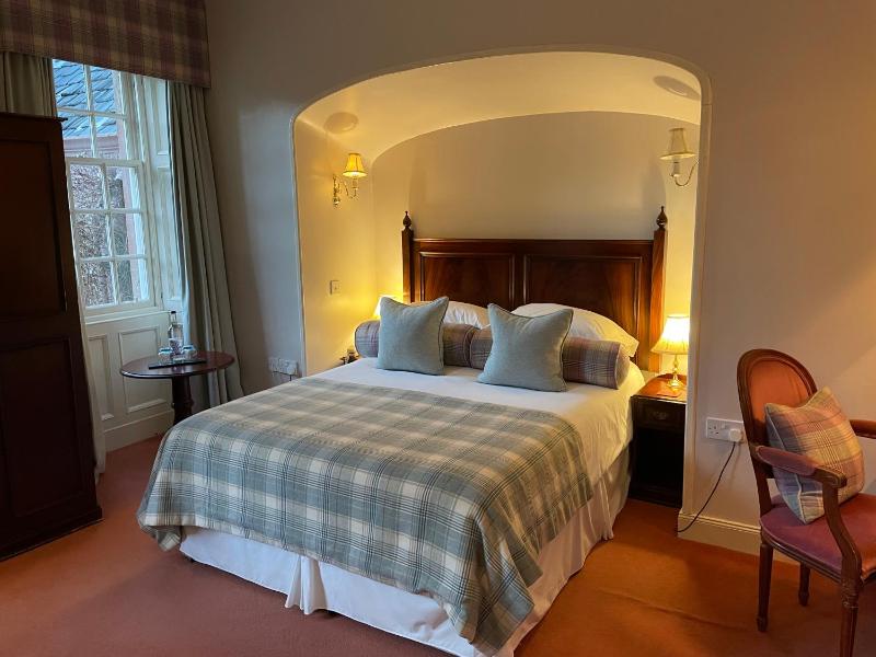 Classic Double Room image 2