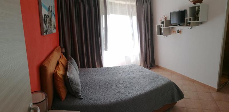 Double Room image 3