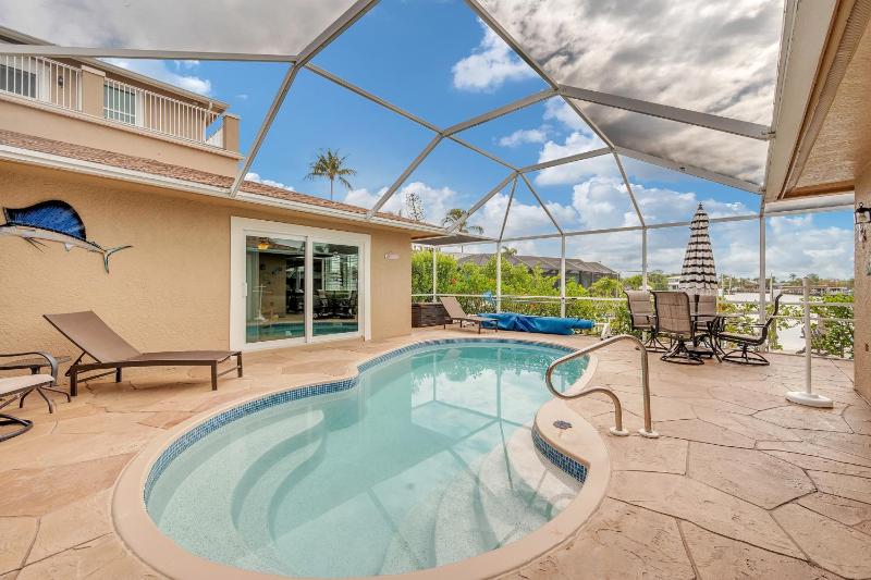 Sandcastles of Marco Island Waterfront Private Pool - image 36