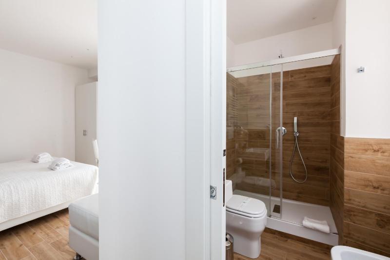 Superior Triple Room image 3