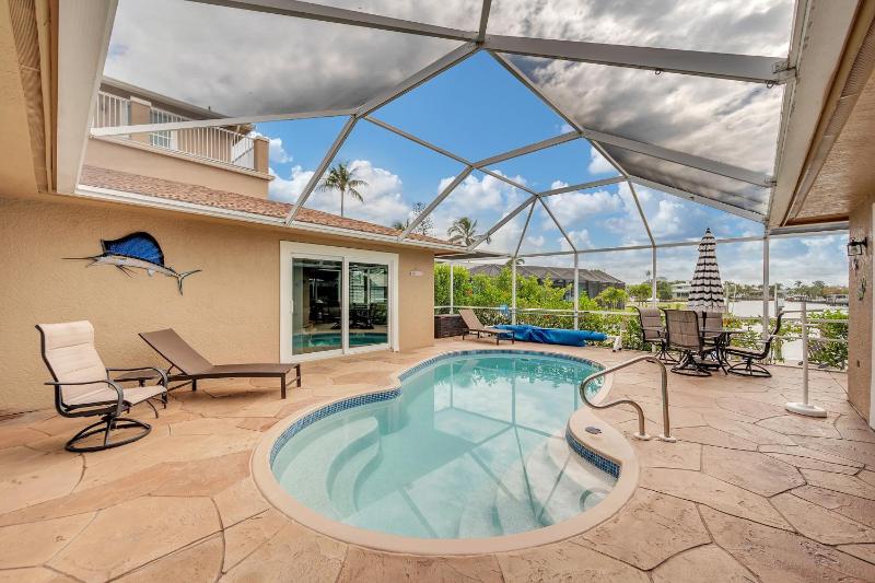 Sandcastles of Marco Island Waterfront Private Pool - image 19