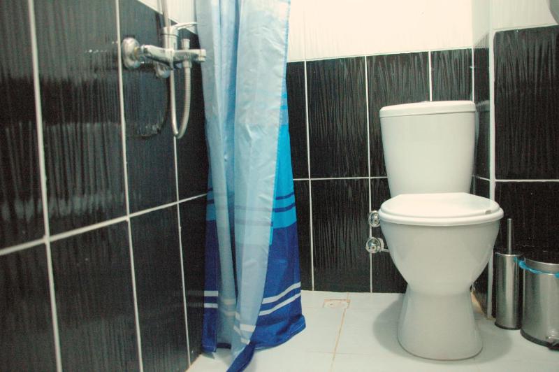 Single Room image 3