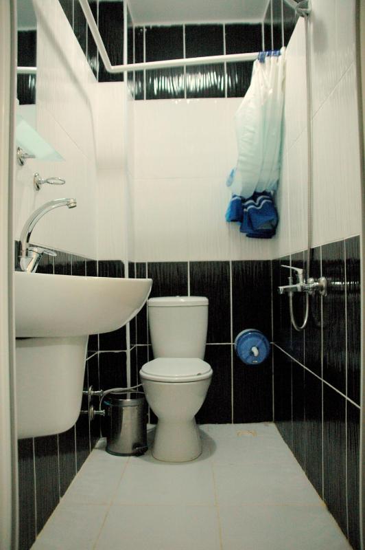 Single Room image 4