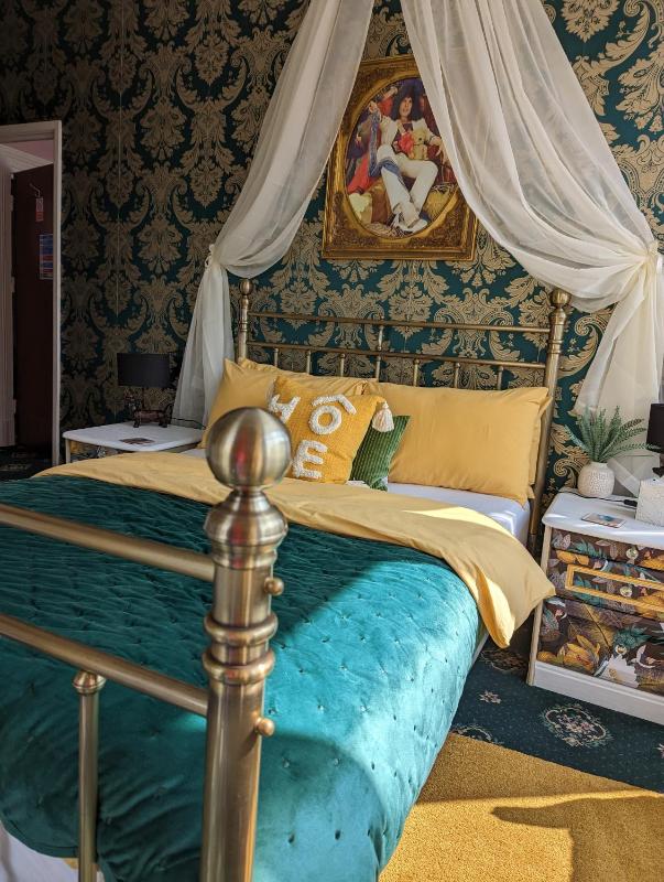 Superior Suite image 1
