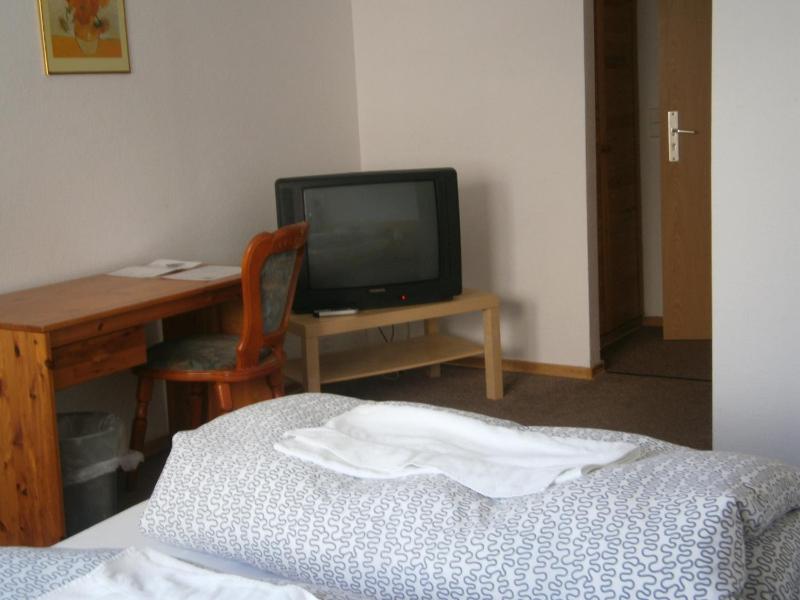 Double Room image 4