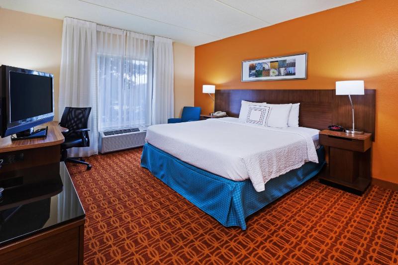 King Room image 3