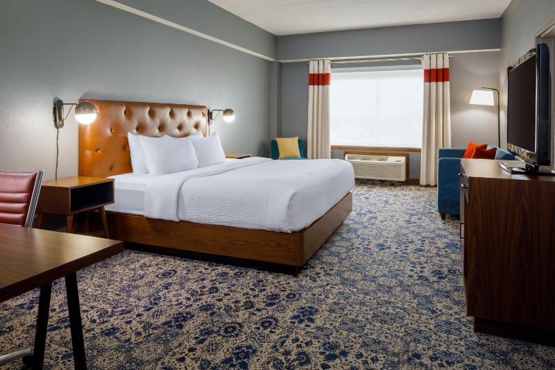Four Points By Sheraton Louisville Airport - image 29
