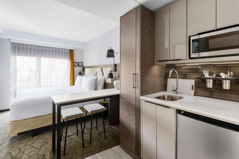 TownePlace Suites by Marriott New York Manhattan/Chelsea - image 16