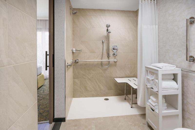 TownePlace Suites by Marriott New York Manhattan/Chelsea - image 3