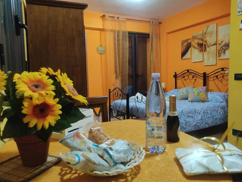 One-Bedroom House image 2