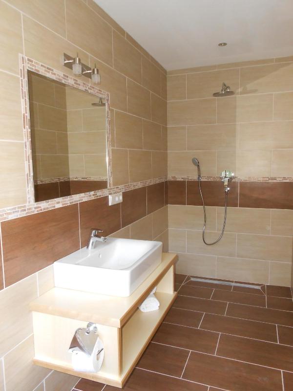 Apartment with Balcony image 2