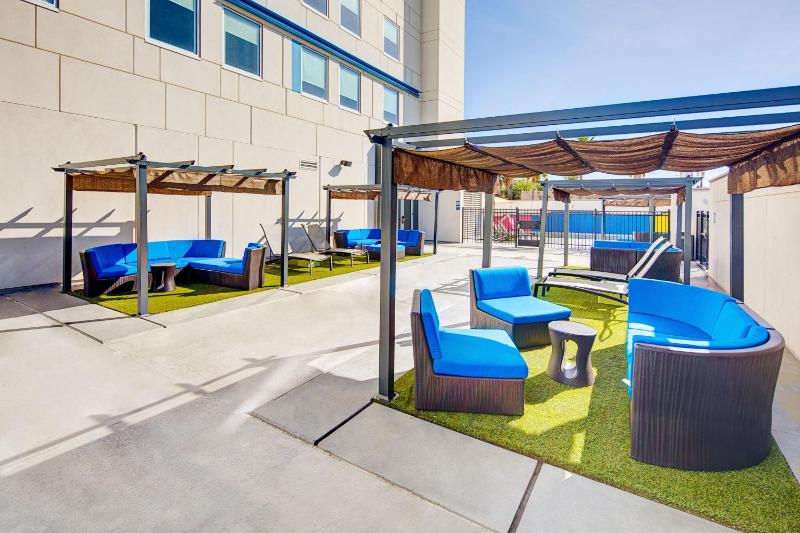 Aloft by Marriott Tucson University - image 22