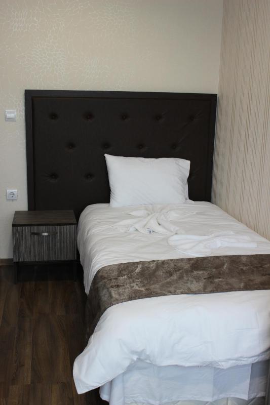 Single Room image 2