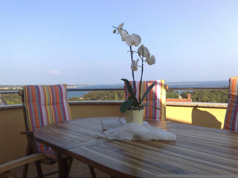Apartment with Sea View image 4
