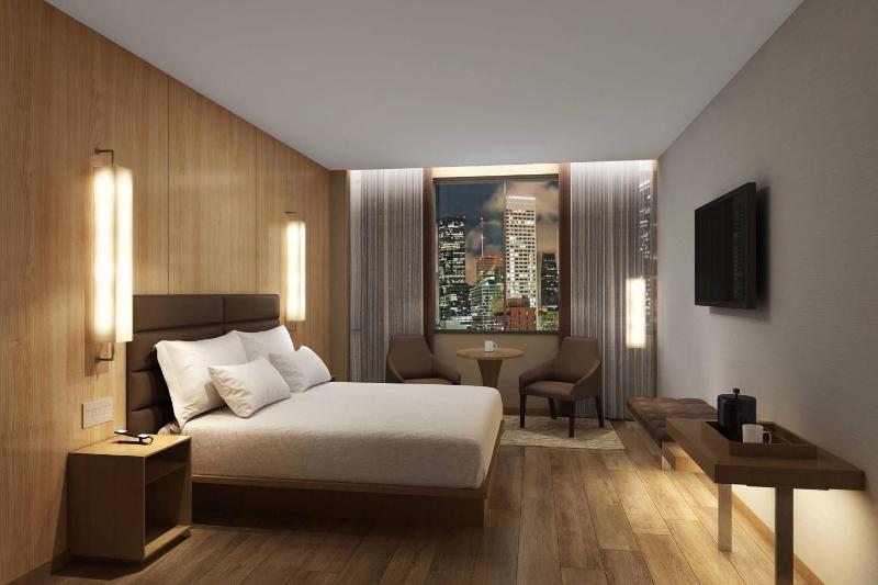 King Guest Room with City View image 1