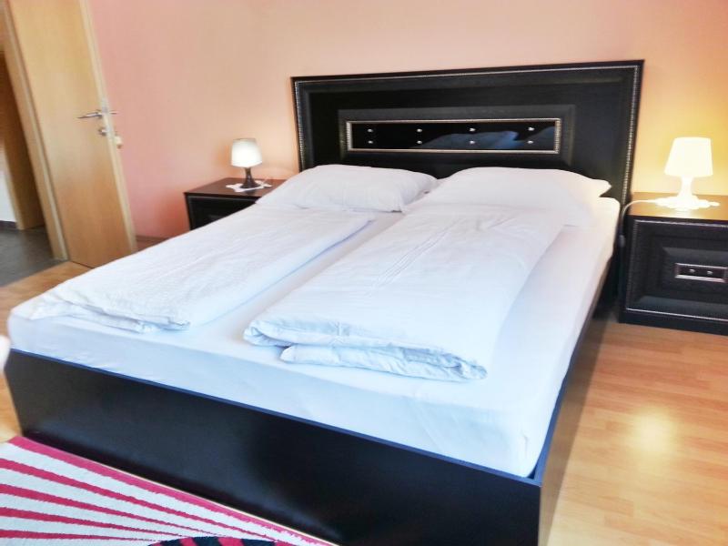 Double Room image 2
