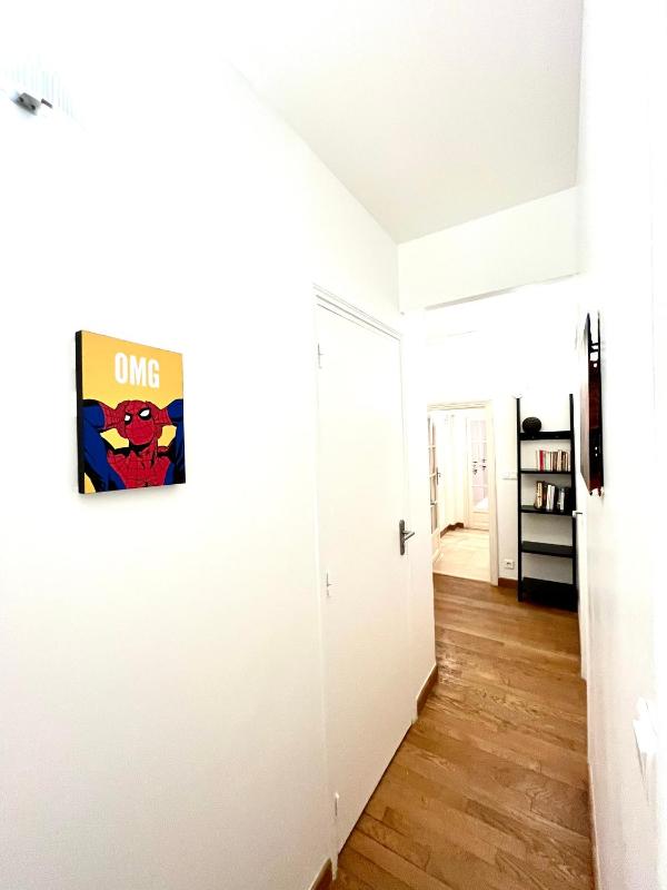 Cosy appartment in the marais district - image 6
