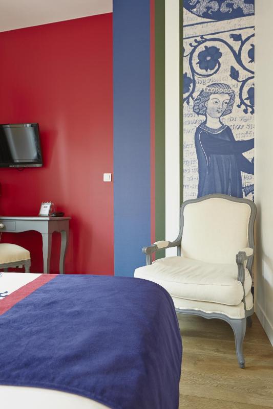 Premium Double or Twin Room image 2