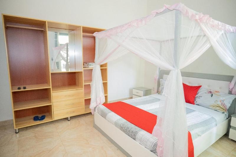 The city Block Apartment - image 4