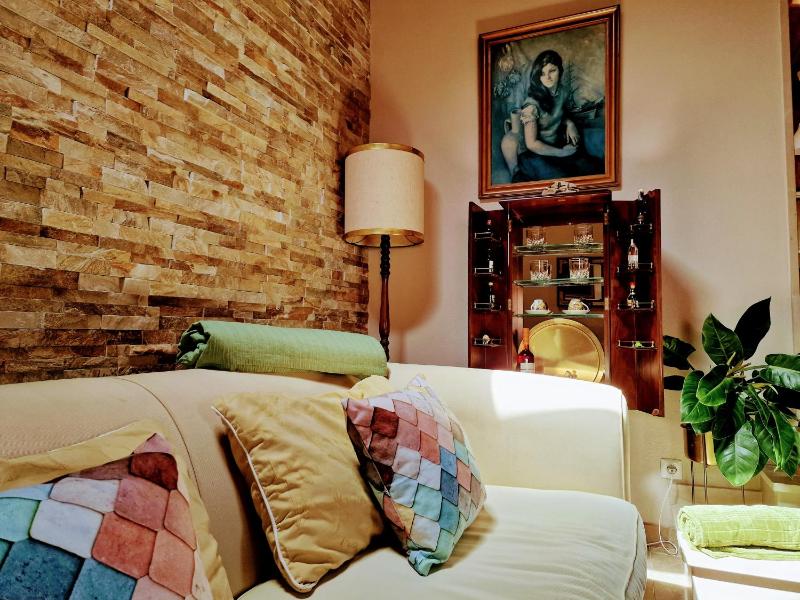 Casa das Azenhas by Lisbon Village Apartments - image 14