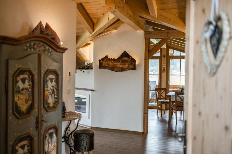Apartment with Mountain View image 1