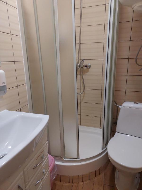 Twin Room image 2