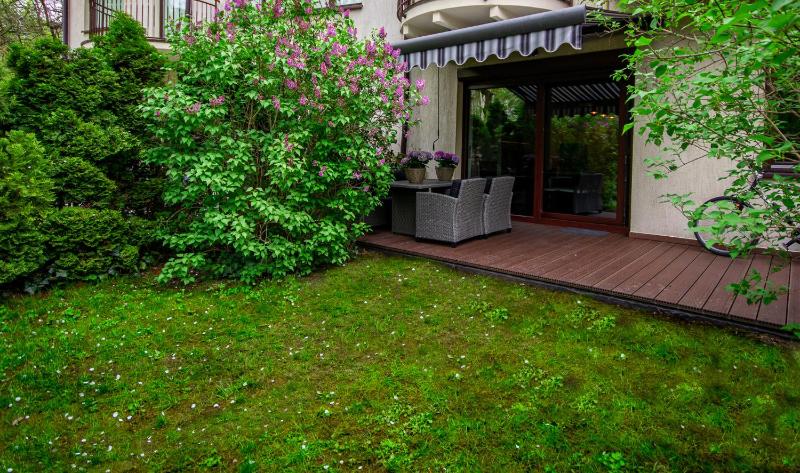 Two-Bedroom Apartment with garden and terrace - Krowoderska 66 image 4