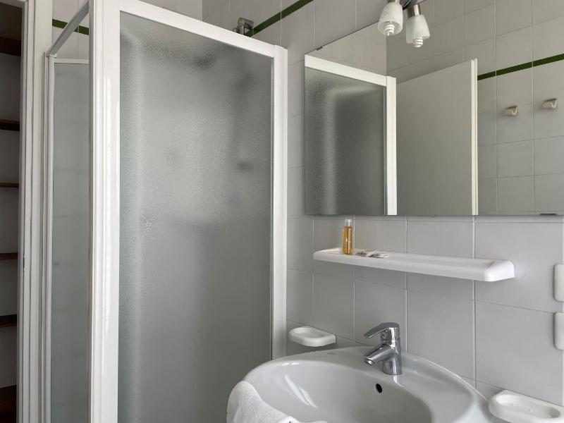 Standard One-Bedroom Apartment (4 Adults) image 2