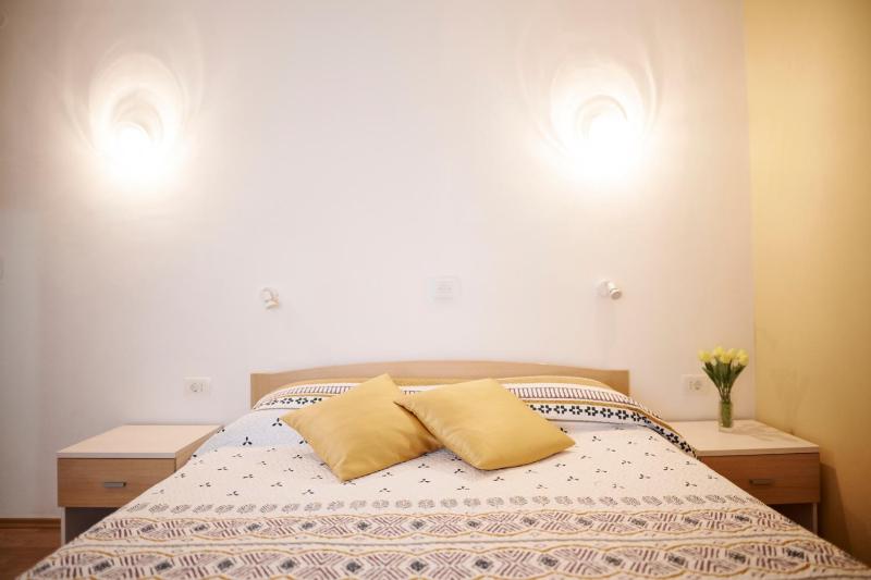 Double Room image 4