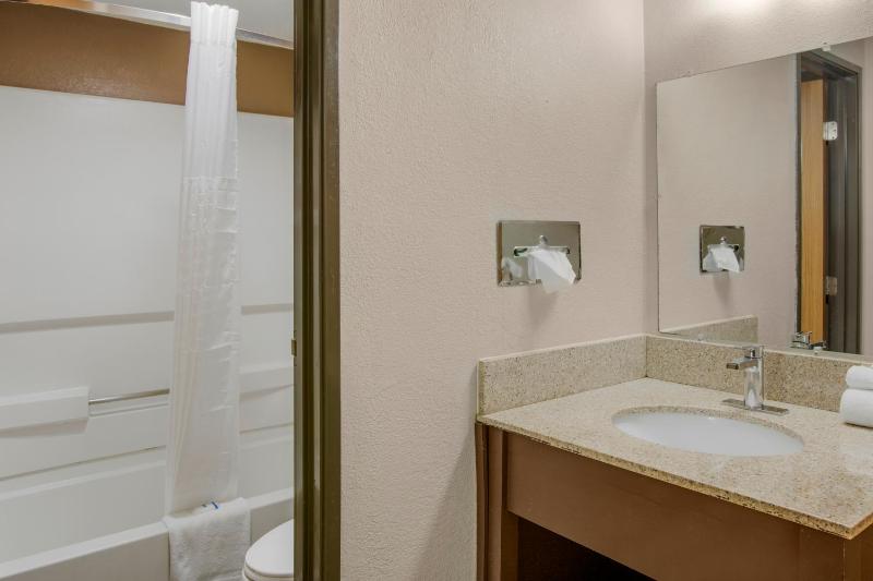 Standard King Room - Non-Smoking  image 1