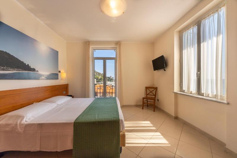 Lido Resort - image 20