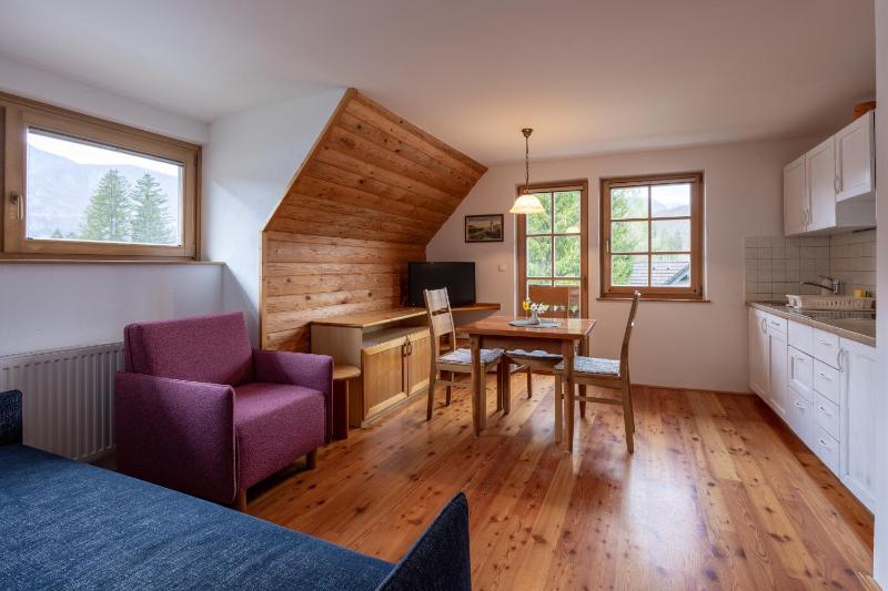 One-Bedroom Apartment with Balcony image 4