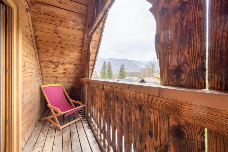 One-Bedroom Apartment with Two Balconies image 2