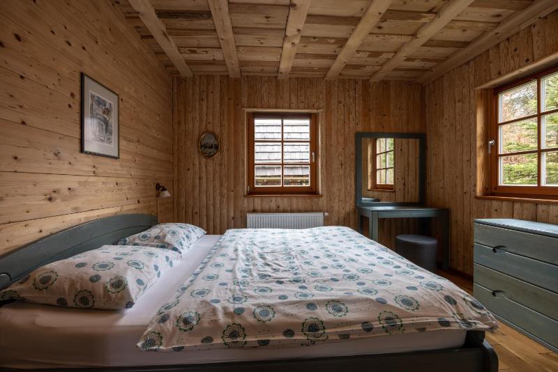 Comfort One-Bedroom Apartment with Balcony image 4