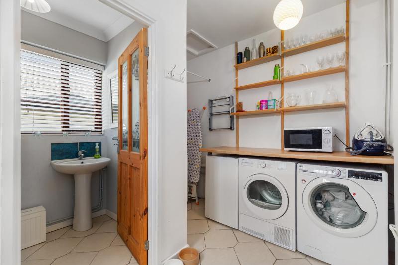 Woodfield House - Beautiful Tenby Cottage - image 37