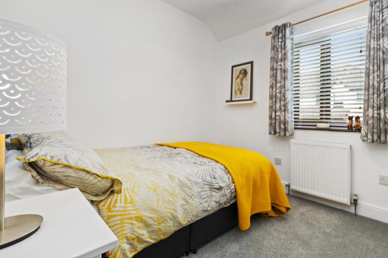 Woodfield House - Beautiful Tenby Cottage - image 8