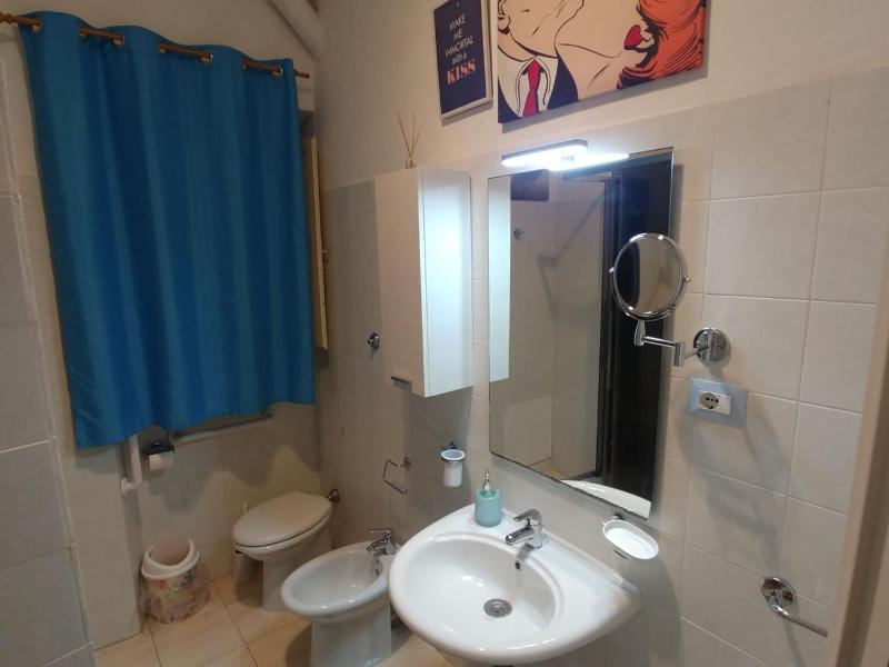 Quadruple Room with External Private Bathroom image 3