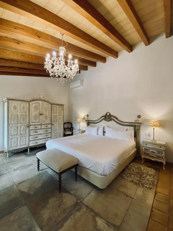 Superior Double or Twin Room with Terrace image 4